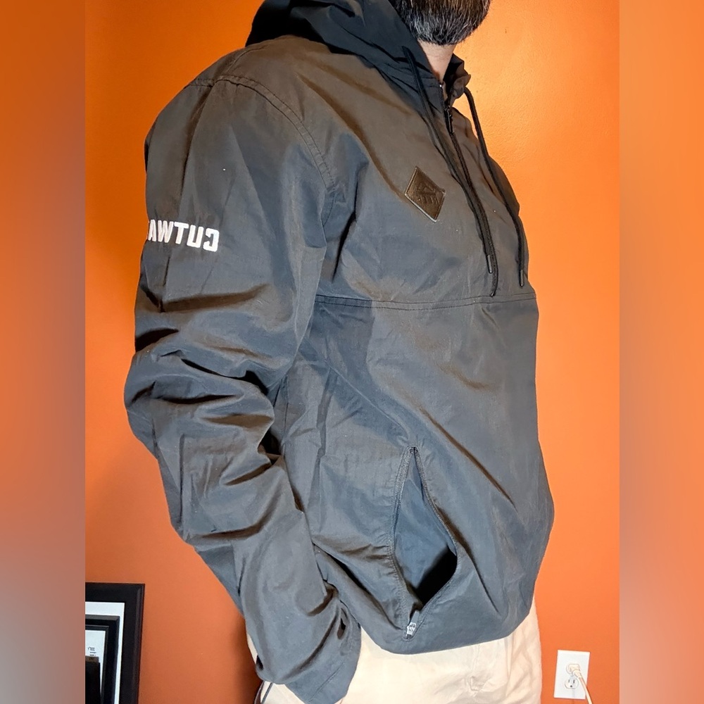 Reef Men's Charcoal Hooded Windbreaker - Picture 2 of 7